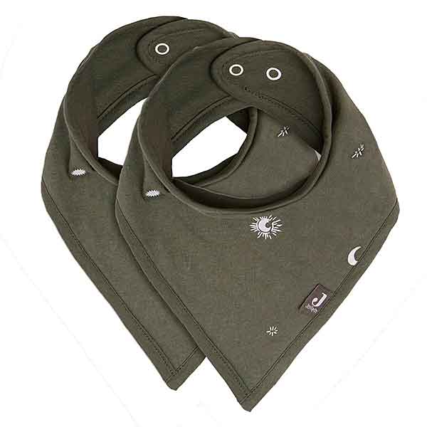 Jollein bandana slab Stargaze Leaf Green in groene tint met sterren en maan print gemaakt van zachte hydrofiele stof