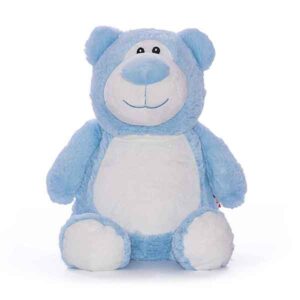 Blauwe teddybeer Cubbyford van Cubbies met wit buikje zachte vacht en vriendelijke uitstraling
