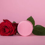 Roze Melon Power Conditioner Bar van HappySoaps met kartonnen verpakking.
