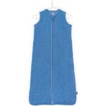 Blauwe slaapzak van Jollein Speckled blue met subtiele spikkelprint en zachte stof voor baby’s