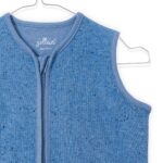 Blauwe slaapzak van Jollein Speckled blue met subtiele spikkelprint en zachte stof voor baby’s