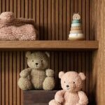 Houten tuimelstapelaar Jungle Jambo van Jollein met cheetah hoofdje en stapelblokken gemaakt van FSC gecertificeerd hout