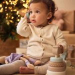 Houten tuimelstapelaar Jungle Jambo van Jollein met cheetah hoofdje en stapelblokken gemaakt van FSC gecertificeerd hout