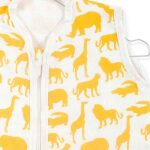 Hydrofiele babyslaapzak van Jollein met safari dierenprint in geel en wit maat 70 cm