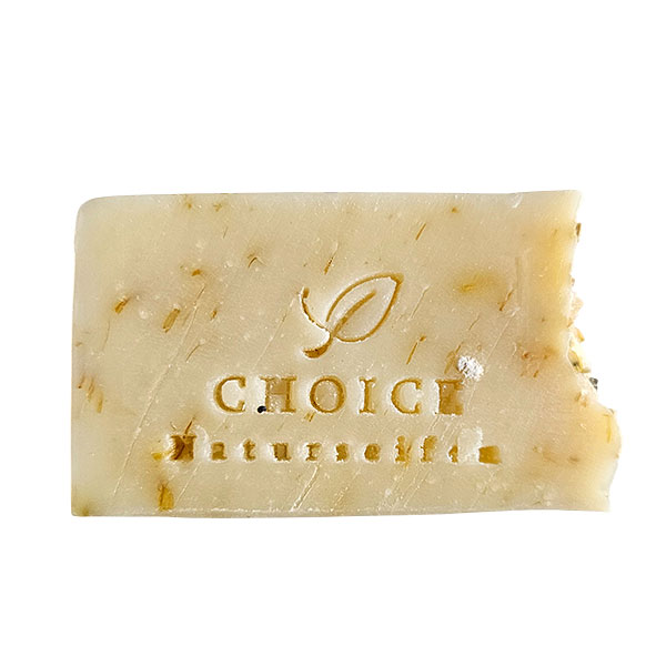 Handgemaakte Choice calendula zeep met goudsbloemen bovenop