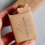 Handgemaakte Choice Flower Blossom zeep met bloemen en roze tinten