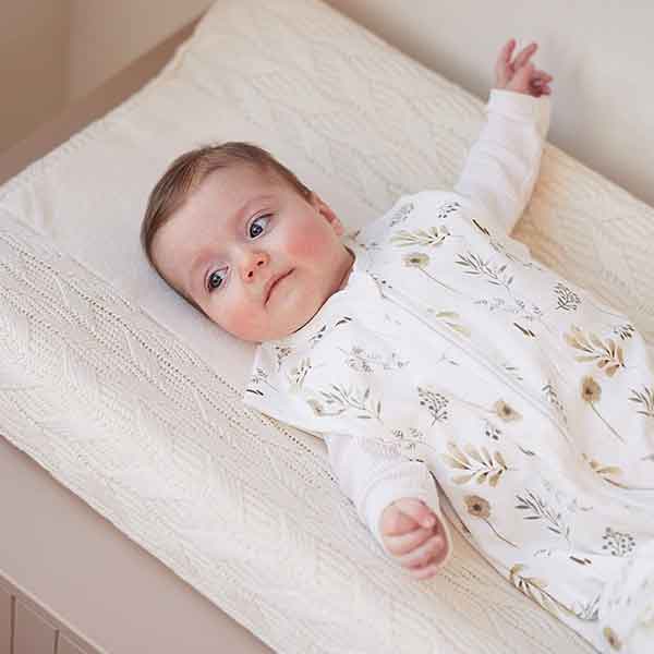 Cocon slaapzak Wild Flowers van Jollein met droogbloemen print voor newborn baby 0 tot 3 maanden