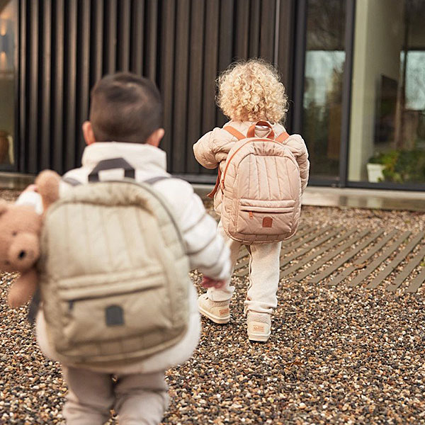 rugtas peuter puffed biscuit gewatteerd design kinderrugzak beige