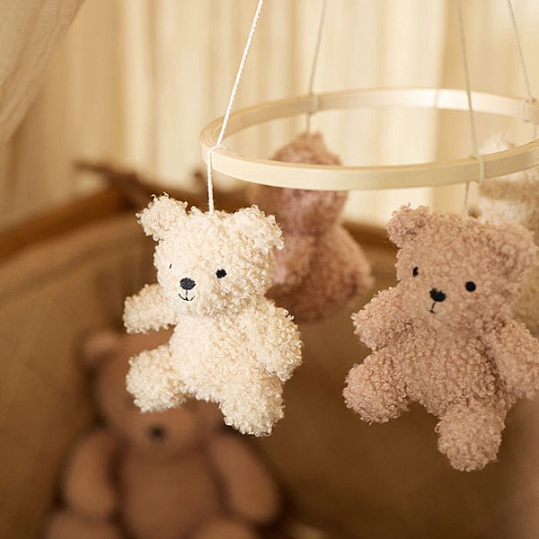 Baby mobiel teddy beertjes in Natural en Wild Rose voor box of babykamer