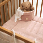boxkleed cosy knit wild rose 75 x 95 cm roze gebreid baby boxkleed