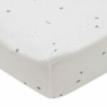 Hoeslaken jersey Twinkling Sea Green 60 x 120 cm met subtiele sterrenprint voor babybedjes
