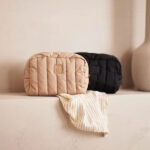 Jollein etui Puffed Biscuit met gewatteerde stof en speelse Biscuit voering voor babyaccessoires