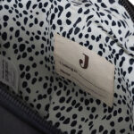 Jollein etui Puffed Black met zwart witte voering en gewatteerde stof voor babyaccessoires en verzorgingsspullen