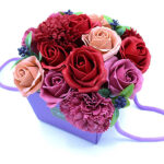 zeep bloemen boeket paarse bloementuin luxe wellness cadeau