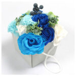 Zeep bloemen boeket blauwe bruiloft bloemen. Luxe, heerlijk geurend en perfect als wellness cadeau of stijlvolle decoratie.