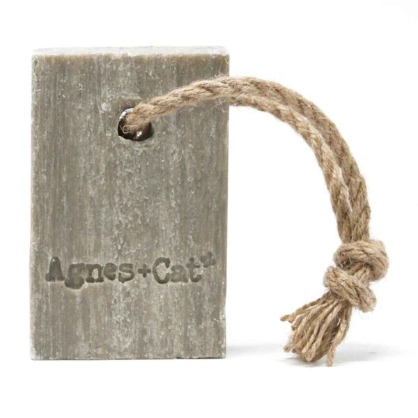 Agnes + Cat White Fig Zeep aan Touw 150g met warme vijgengeur en verzorgende kokosboter.