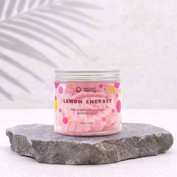 Roze Limonade Slagroomzeep 120g met romig opgeklopt schuim en een frisse fruitige pink lemonade geur.